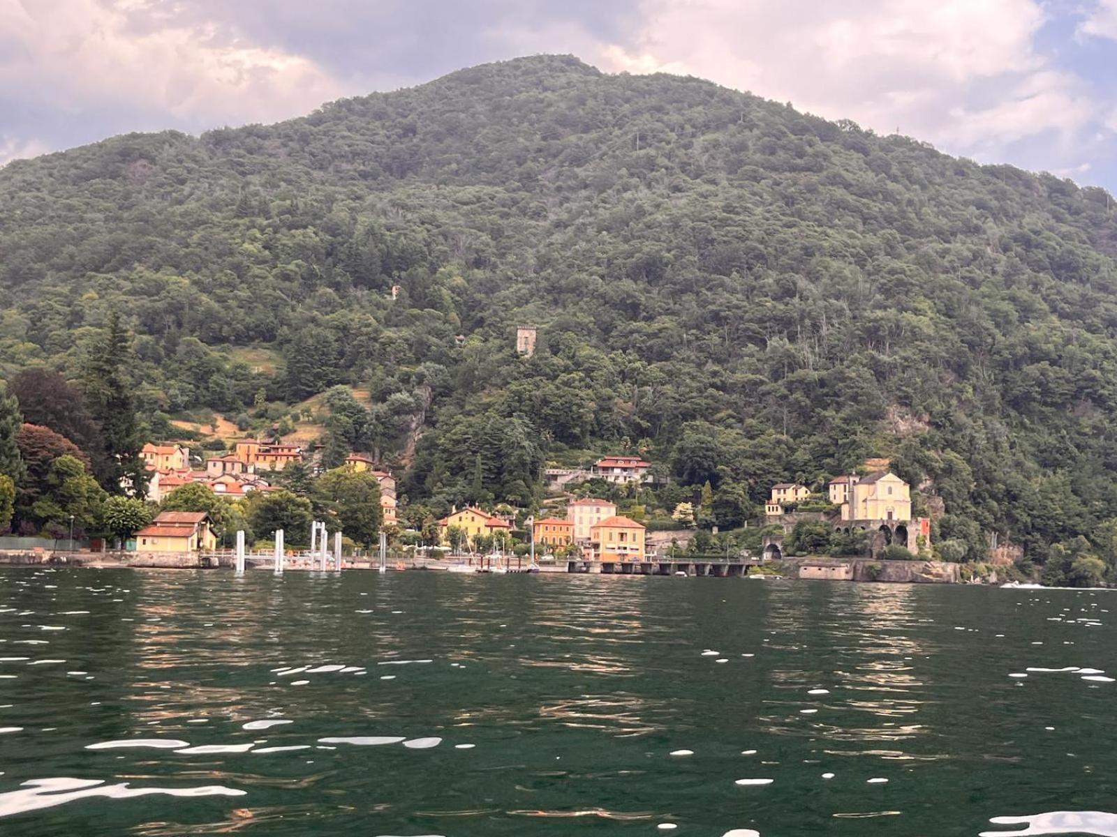 Villa Del Castanar Maccagno ภายนอก รูปภาพ